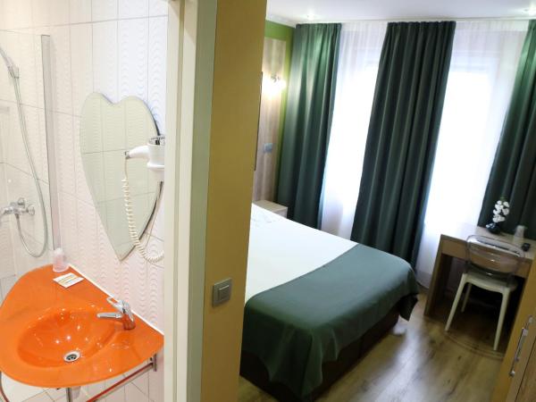 Hotel Phenix : photo 2 de la chambre chambre double confort