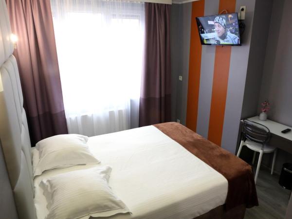 Hotel Phenix : photo 7 de la chambre chambre double standard