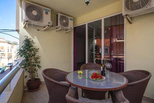 Guest House Lana Denia : photo 6 de la chambre chambre familiale avec balcon