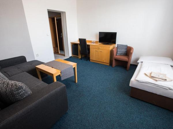 A-Sport Hotel : photo 4 de la chambre suite