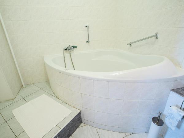 A-Sport Hotel : photo 6 de la chambre suite