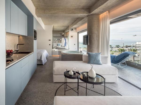 Urban Suites : photo 4 de la chambre suite supérieure - vue sur mer