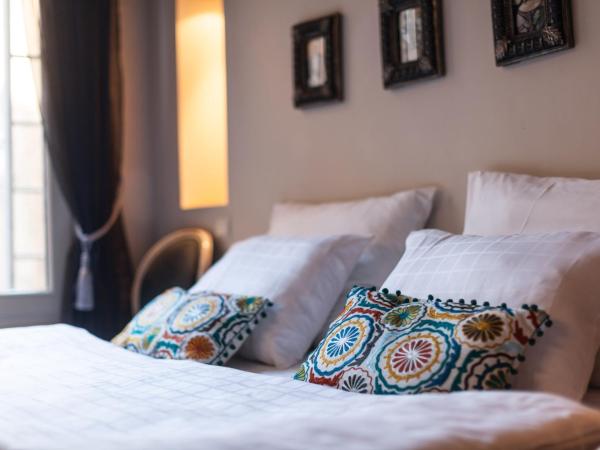 Hotel Diamonds and Pearls : photo 4 de la chambre chambre double confort avec balcon