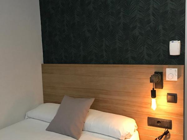 Hotel Cantón : photo 2 de la chambre chambre simple supérieure