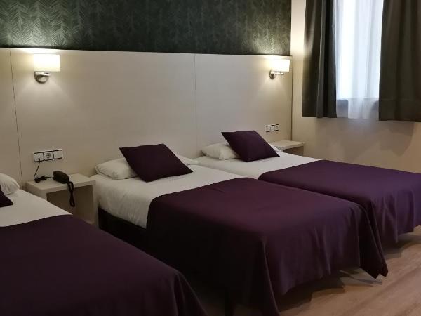 Hotel Cantón : photo 2 de la chambre chambre triple supérieure