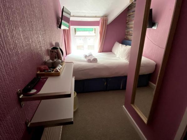 WiseStay : photo 4 de la chambre chambre double Économique