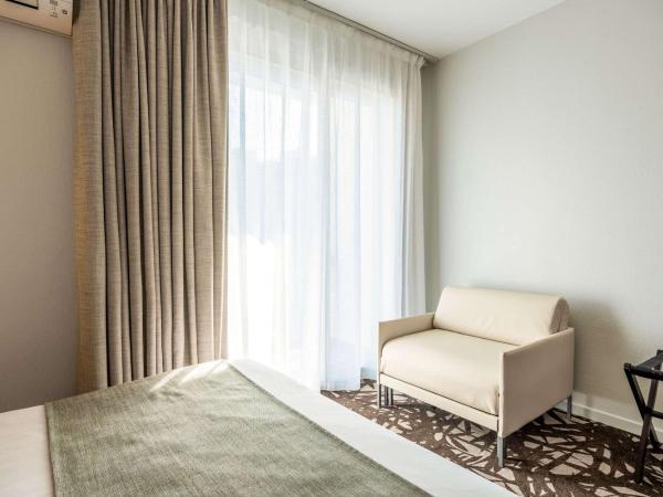 Quality Hotel Pau Centre Bosquet : photo 3 de la chambre chambre triple