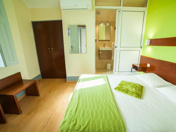 Hotel Estoril Porto : photo 3 de la chambre chambre double - vue sur jardin