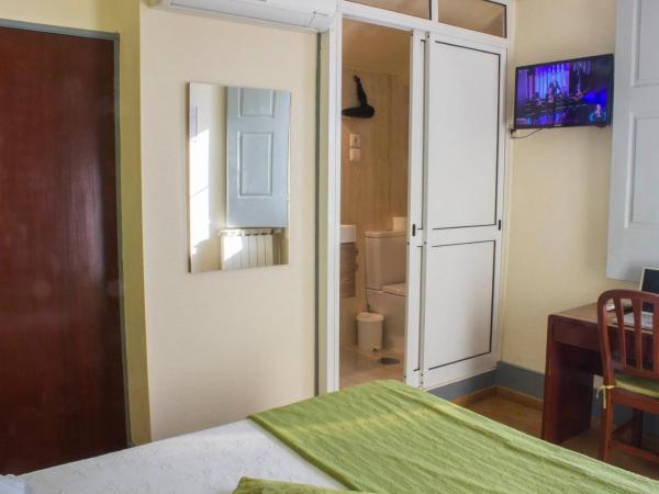 Hotel Estoril Porto : photo 4 de la chambre chambre double - vue sur jardin