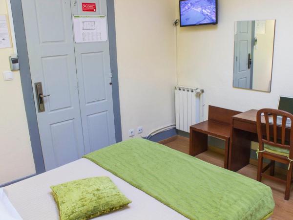 Hotel Estoril Porto : photo 5 de la chambre chambre double basique