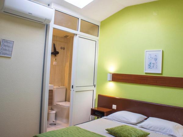 Hotel Estoril Porto : photo 6 de la chambre chambre double basique