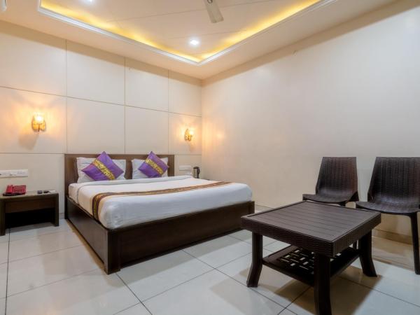 Hotel Sunday Inn : photo 7 de la chambre chambre lit king-size