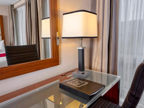 Hôtel Le Cantlie Suites : photo 5 de la chambre studio avec 2 lits queen-size