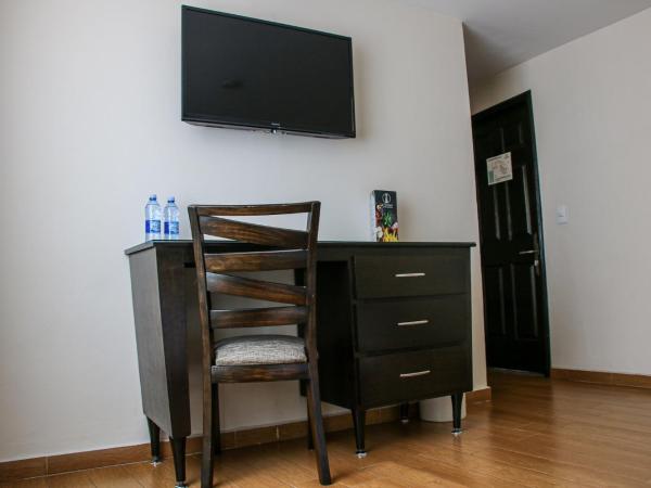 Country Hotel & Suites : photo 10 de la chambre chambre lit king-size standard