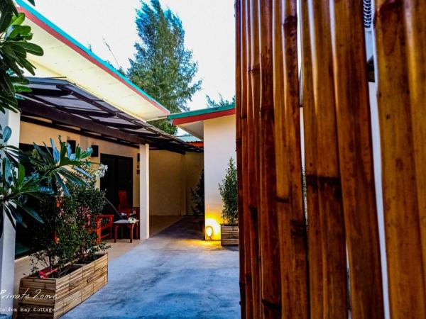 Golden Bay Cottage - SHA Extra Plus : photo 10 de la chambre chambre familiale - vue latérale sur mer