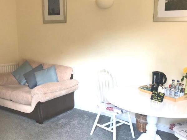 St. Raphael Guest House : photo 6 de la chambre suite deluxe