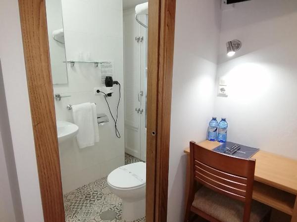 Hostal Anosa Casa : photo 6 de la chambre chambre double