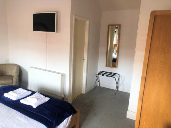 The Fossil Tree Hotel : photo 6 de la chambre chambre king supérieure - vue partielle sur la mer