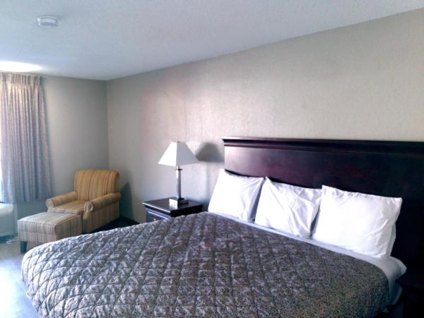 Gateway Inn Savannah : photo 5 de la chambre chambre lit king-size standard