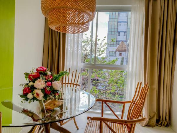 Sino House Phuket Hotel - SHA Plus : photo 6 de la chambre chambre quadruple exécutive