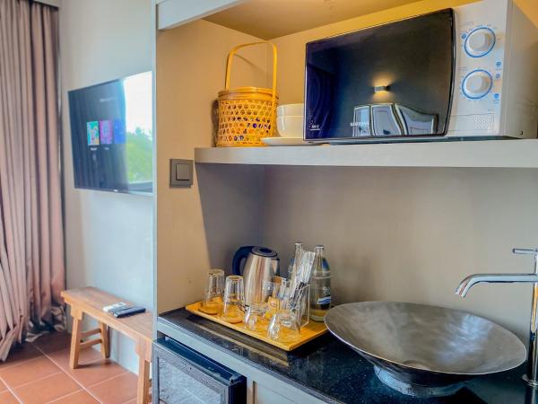 Sino House Phuket Hotel - SHA Plus : photo 6 de la chambre suite exécutive