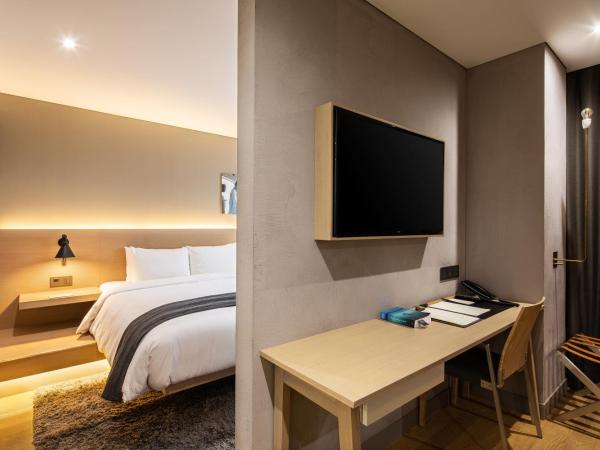 Hotel28 Myeongdong : photo 2 de la chambre suite d'angle avec canapé-lit