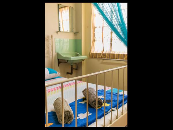 Voyage Home&Guesthouse : photo 6 de la chambre chambre quadruple avec salle de bains commune