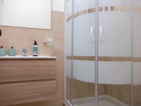 Maison Boch : photo 3 de la chambre chambre quadruple avec balcon