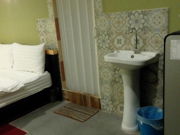 Decordo Hostel : photo 1 de la chambre chambre double acceptant les animaux