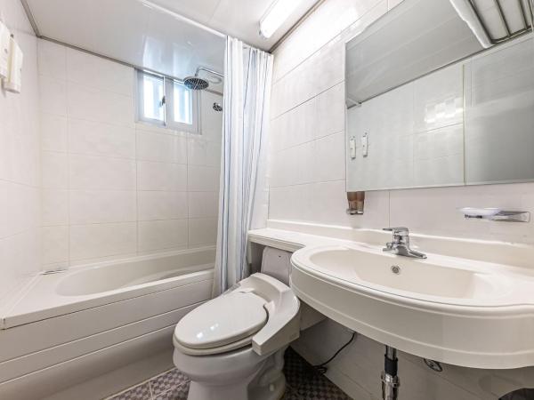 Friendly DH Naissance Hotel by Mindrum Group : photo 5 de la chambre chambre familiale en duplex - petit-déjeuner inclus