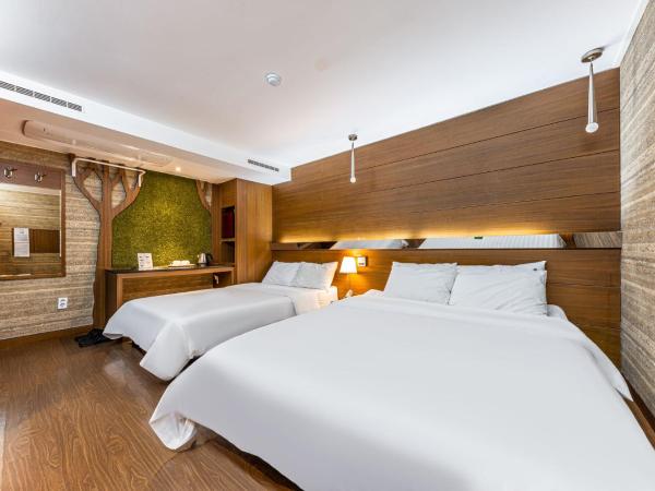 Friendly DH Naissance Hotel by Mindrum Group : photo 8 de la chambre chambre familiale deluxe - petit-déjeuner inclus