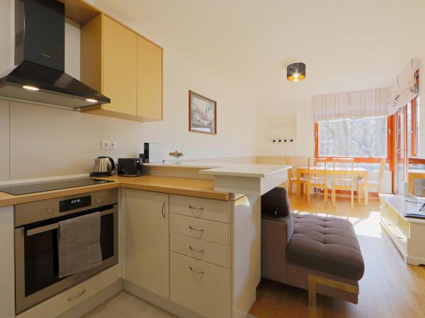 The Bluedeck Wellness Apartment : photo 6 de la chambre appartement avec balcon