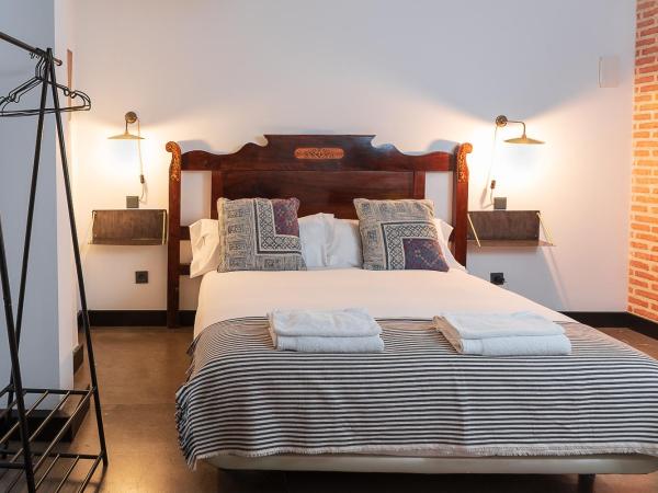 LaNave : photo 3 de la chambre chambre double avec salle de bains privative