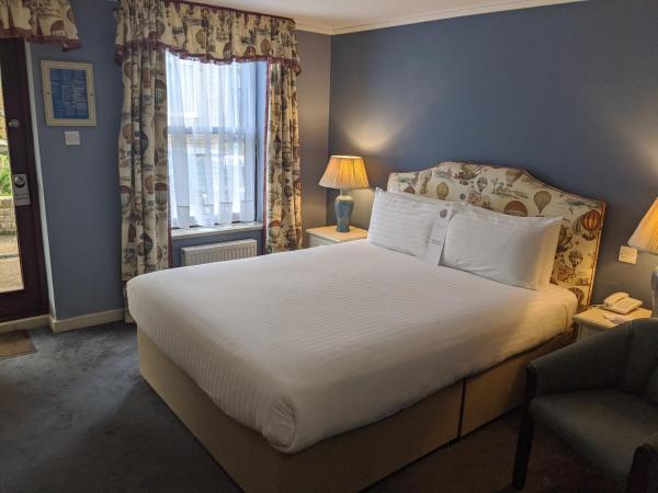 Cotswold Lodge Hotel : photo 2 de la chambre chambre double côté cour