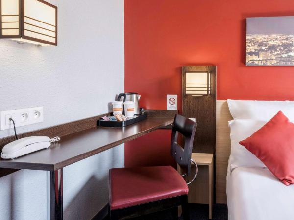 Comfort Hotel Clermont Saint Jacques : photo 3 de la chambre chambre simple - accessible aux personnes à mobilité réduite