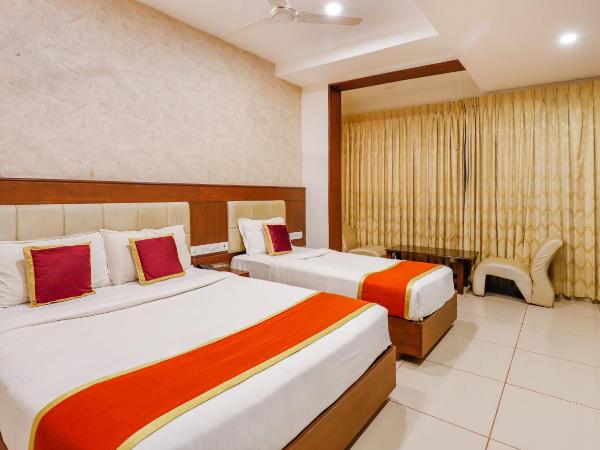 The Mount City Near US Consulate : photo 6 de la chambre chambre deluxe