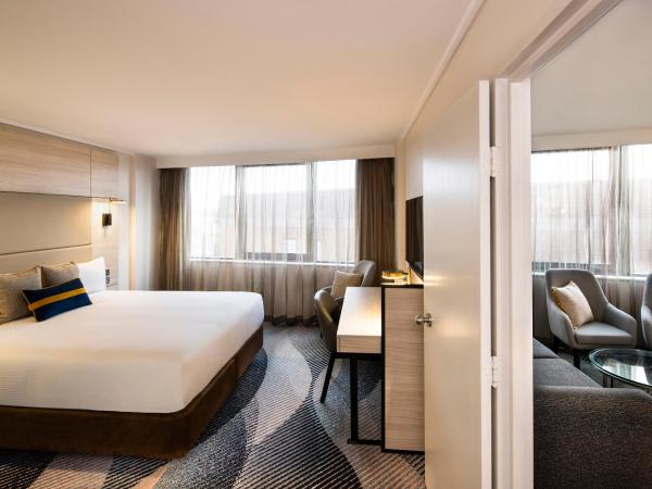 Novotel Sydney Parramatta : photo 6 de la chambre suite lit king-size exécutive