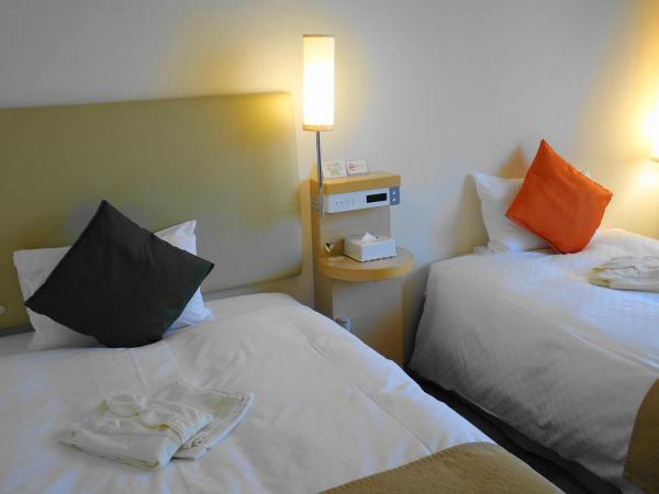 City Plaza Osaka : photo 5 de la chambre chambre simple avec lit d'appoint - non-fumeurs