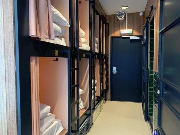 Durty Nelly's Inn : photo 6 de la chambre lit capsule