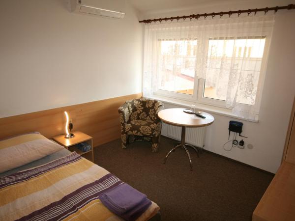 H+M Penzion : photo 5 de la chambre chambre simple
