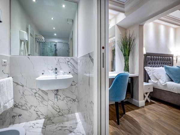 Hotel Ungherese Small Luxury Hotel : photo 7 de la chambre petite chambre double