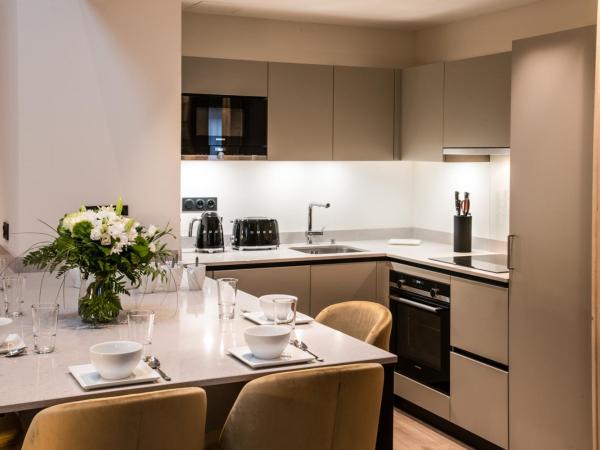 Manali Lodge by Alpine Resorts : photo 3 de la chambre appartement avec balcon