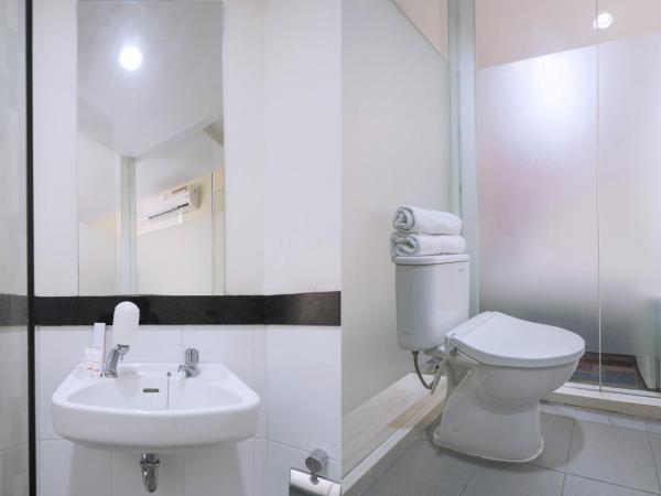 Super OYO Capital O 1121 Orienchi 2 : photo 8 de la chambre chambre double standard