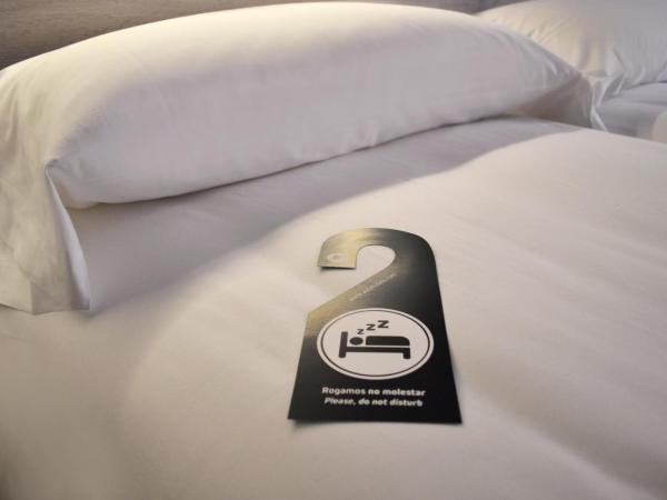 Hotel Alda Centro Oviedo : photo 2 de la chambre chambre lits jumeaux standard