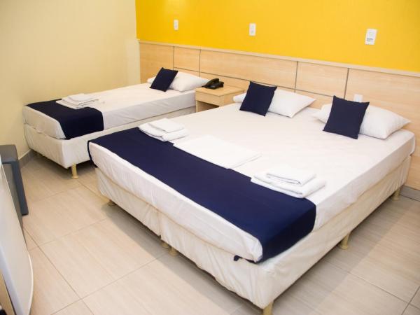 Hotel Villa Rica : photo 2 de la chambre chambre triple avec 3 lits simples