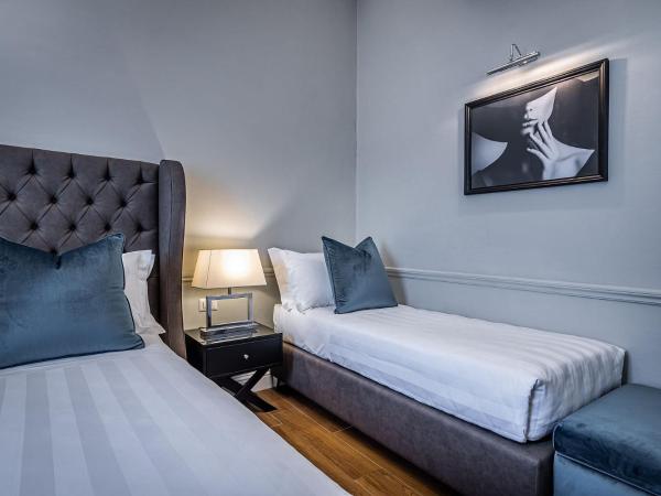 Hotel Ungherese Small Luxury Hotel : photo 4 de la chambre chambre triple