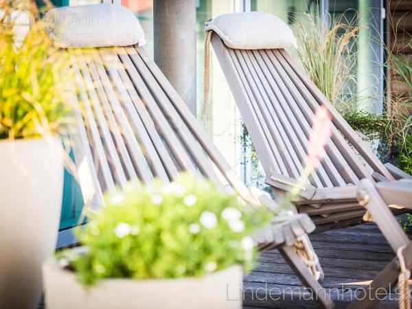 fjord hotel berlin : photo 9 de la chambre hébergement lovely avec vue