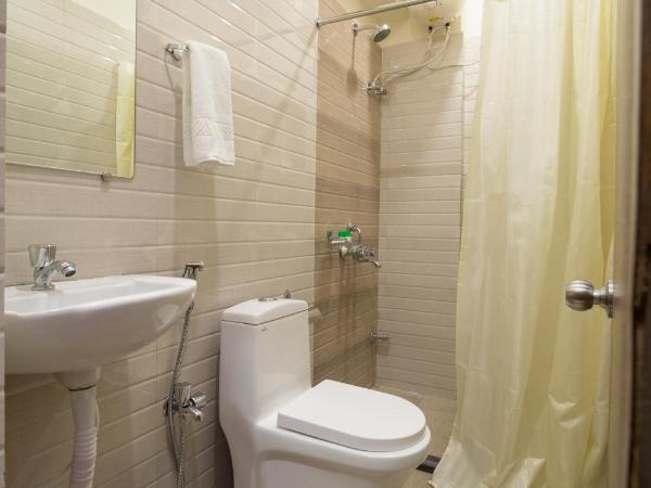 Hotel Golden Leaves : photo 5 de la chambre chambre simple