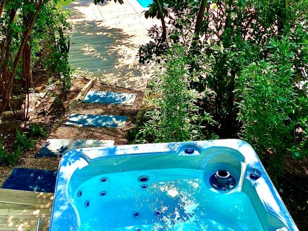 THE ADDRESS CASSIS : photo 2 de la chambre chambre lit queen-size - vue sur mer