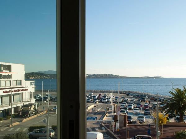 Hotel de la Baie : photo 3 de la chambre chambre double - vue sur mer